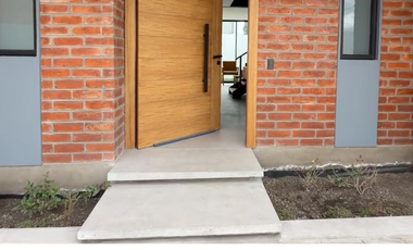 CASA EN VENTA SECTOR IZAMBA, AMBATO-ECUADOR