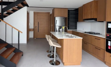 CASA EN VENTA SECTOR IZAMBA, AMBATO-ECUADOR