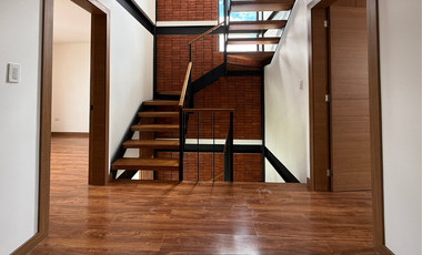 CASA EN VENTA SECTOR IZAMBA, AMBATO-ECUADOR