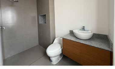 CASA EN VENTA SECTOR IZAMBA, AMBATO-ECUADOR