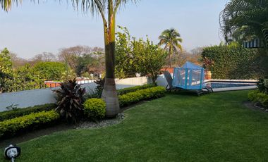 Casa en área privada en Colinas de Santa Fe, al sur de Cuernavaca