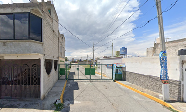 CASA DE RECUPERACIÓN BANCARIA EN PRIV. RETANA, FRACC. ARBOLADA DE LOS SAUCES, ZUMPANGO, EDO DE MEX. ¡NO SE ACEPTAN CRÉDITOS!