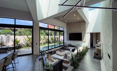 Residencia en Venta con Alberca Privada en Los Tigres, Nuevo Vallarta