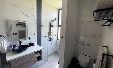 Residencia en Venta con Alberca Privada en Los Tigres, Nuevo Vallarta