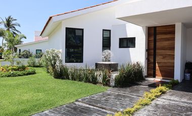 Residencia en Venta con Alberca Privada en Los Tigres, Nuevo Vallarta