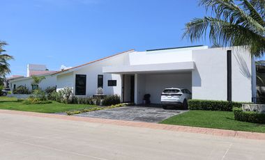 Residencia en Venta con Alberca Privada en Los Tigres, Nuevo Vallarta