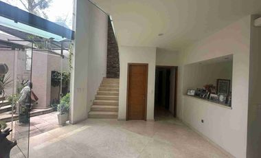 Hermosa Casa en Renta En Lomas Country