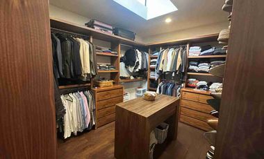 Hermosa Casa en Renta En Lomas Country