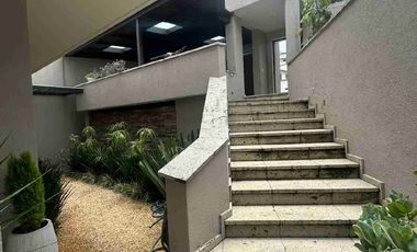 Excelente Casa en Renta en Lomas Country, con Doble Filtro de Seguridad