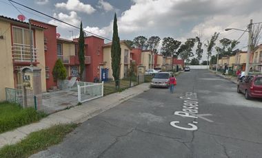 CASA DE RECUPERACIONN BANCARIA EN CALLE PASEO DE ROSA, FRACC. PASEOS DE SAN JUAN, ZUMPANGO, EDO. MEXICO. ! NO SE ACEPTAN CREDITOS ¡