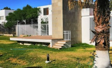 Casa en Recuperación Bancaria en Privada De La Roca Lt. 25, Condominio La Piedra, Jesús María, Aguascalientes