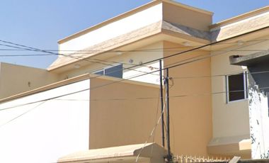 Casa en Venta en Residencial Coacalco, Cerca de Plaza Coacalco.