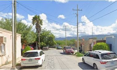 COHC (EMB) CASA EN VENTA DE CONTADO EN PLAZA MIRADOR N.L.