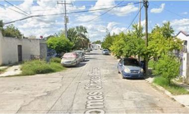 COHC (EMB) CASA EN VENTA DE CONTADO EN PLAZA MIRADOR N.L.