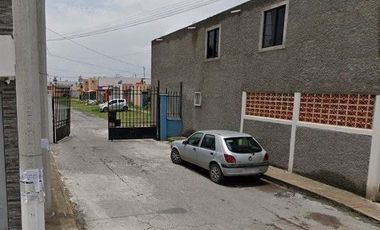 CASA DE RECUPERACIÓN BANCARIA EN CALLE LAGUNA DE CAJITITLAN, COL.  VILLAS DE LA LAGUNA, ZUMPANGO, EDO. DE MEX. ¡NO SE ACEPTAN CRÉDITOS!