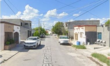 COHC (EMB) CASA EN VENTA DE CONTADO EN PLAZA MIRADOR N.L.