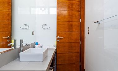 SE VENDE HERMOSA CASA EN CONDOMINIO EN CHINCHA BAJA