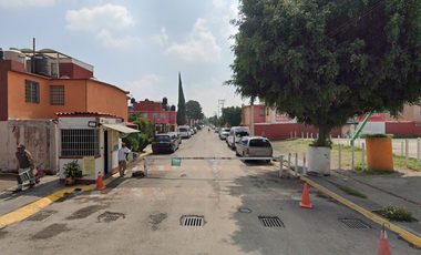 CASA EN CALLE HACIENDA DE LA FLORESTA, JARDINES DE LA HACIENDA SUR, CUAUTITLAN IZCALLI, ESTADO DE MÉXICO.¡¡NO CREDITOS!!