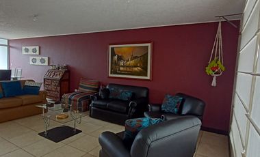 VENDO CASA CON JARDIN VALLE DE LOS CHILLOS SECTOR MIRASIERRA, CERCA A LA AV. ILALO, SAN LUIS SHOPPING, SUPERMAXI SAN GABRIEL. 3 HABITACIONES