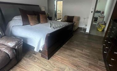 Baja de precio!!!excelente casa remodelada en Lomas del campestre