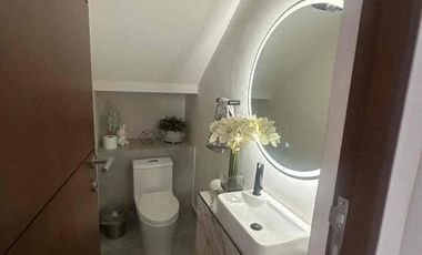 Baja de precio!!!excelente casa remodelada en Lomas del campestre