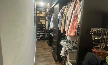 Baja de precio!!!excelente casa remodelada en Lomas del campestre