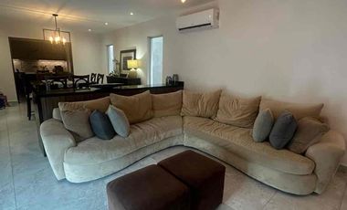 Baja de precio!!!excelente casa remodelada en Lomas del campestre