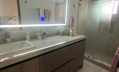 Baja de precio!!!excelente casa remodelada en Lomas del campestre