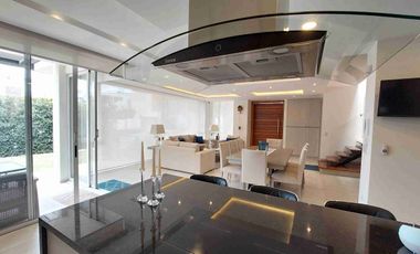 Nayon . Tranquilidad y confort. Casa en venta Urb. Juan Montalvo