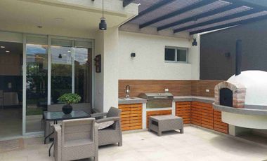 Nayon . Tranquilidad y confort. Casa en venta Urb. Juan Montalvo