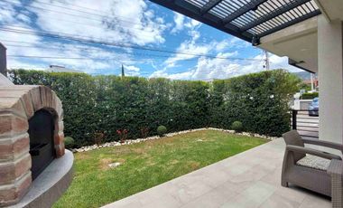 Nayon . Tranquilidad y confort. Casa en venta Urb. Juan Montalvo