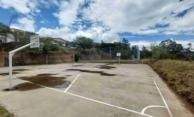 Nayon . Tranquilidad y confort. Casa en venta Urb. Juan Montalvo