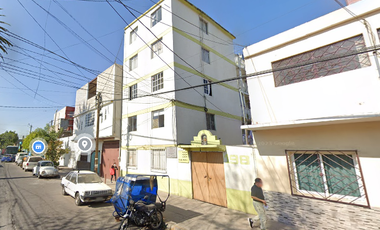 DEPARTAMENTO EN VENTA DE REMATE BANCARIO EN COL. AQUILES CERDAN, CDMX.