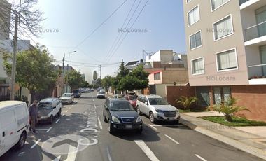 ¡Ubicación top! Terreno para proyecto inmobiliario en Miraflores – 300 m²