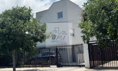 Townhouse Terraza Mirador Condominio Eliecer Parada Metro