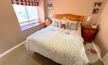 🏡 ¡Tu nuevo hogar en Valle Lo Campino! Casa familiar en venta en Quilicura 5D/3B + Terraza y piscina