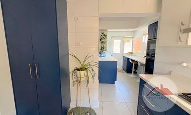 🏡 ¡Tu nuevo hogar en Valle Lo Campino! Casa familiar en venta en Quilicura 5D/3B + Terraza y piscina