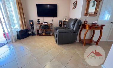 🏡 ¡Tu nuevo hogar en Valle Lo Campino! Casa familiar en venta en Quilicura 5D/3B + Terraza y piscina