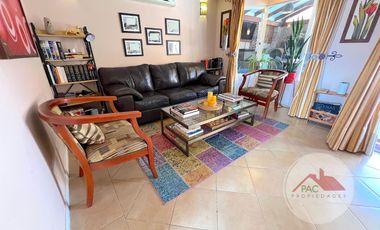 🏡 ¡Tu nuevo hogar en Valle Lo Campino! Casa familiar en venta en Quilicura 5D/3B + Terraza y piscina