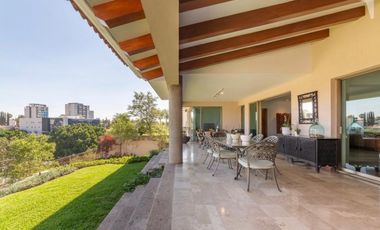 HERMOSA CASA EN RENTA EN COTO LOMA REAL