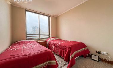 ARRIENDO AÑO CORRIDO – DEPTO AMOBLADO EN SECTOR PONIENTE