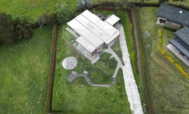 Casa campestre en Parcelación cerrada La Ceja