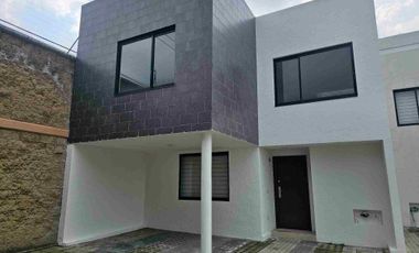 Casa en Renta en San Mateo Atenco de 4 recámaras a 2 calles de Av Lerma