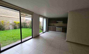 Casa en Renta en San Mateo Atenco de 4 recámaras a 2 calles de Av Lerma