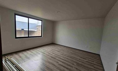 Casa en Renta en San Mateo Atenco de 4 recámaras a 2 calles de Av Lerma