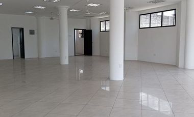 EN ALQUILER EDIFICIO COMERCIAL, LA ALBORADA