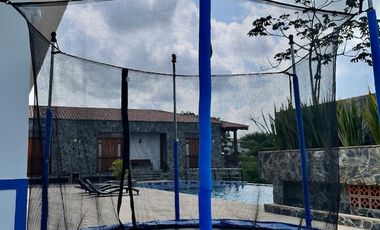 ALQUILER DE FINCA PRIVADA SANTA CLARA INF AL3017984838 EN YOPAL DISPONIBLE PARA TEMPORADA.