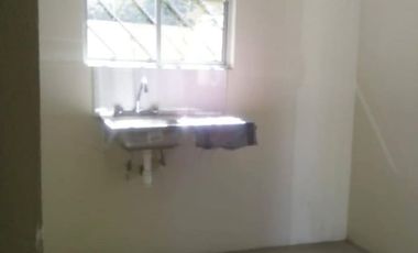 VENDO CASA DUPLEX MUY AMPLIA EN CALLE CERRADA A 10 MINUTOS DEL METROBUS EL CAMINERO EN TLALPAN