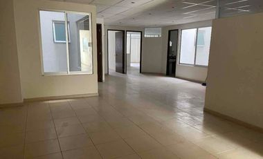 Edificio en Av. Las Américas – ¡Compra por debajo del avalúo!