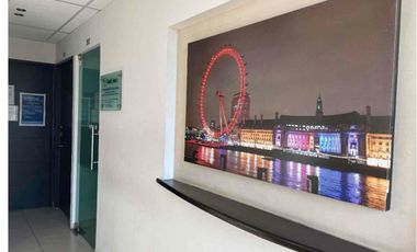 Edificio en Av. Las Américas – ¡Compra por debajo del avalúo!